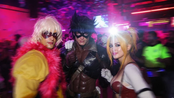 18+ cosplay anime con